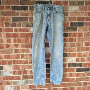 Old Navy Men’s Light Wash Athletic Fit Jeans – Size 30x32 – Excellent Condition